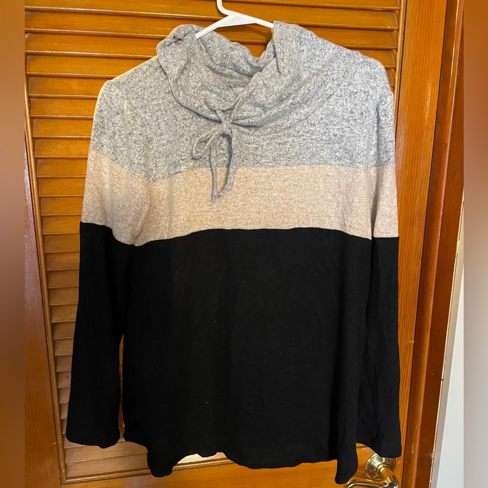 Color block cowl neck sweater COZIEST material